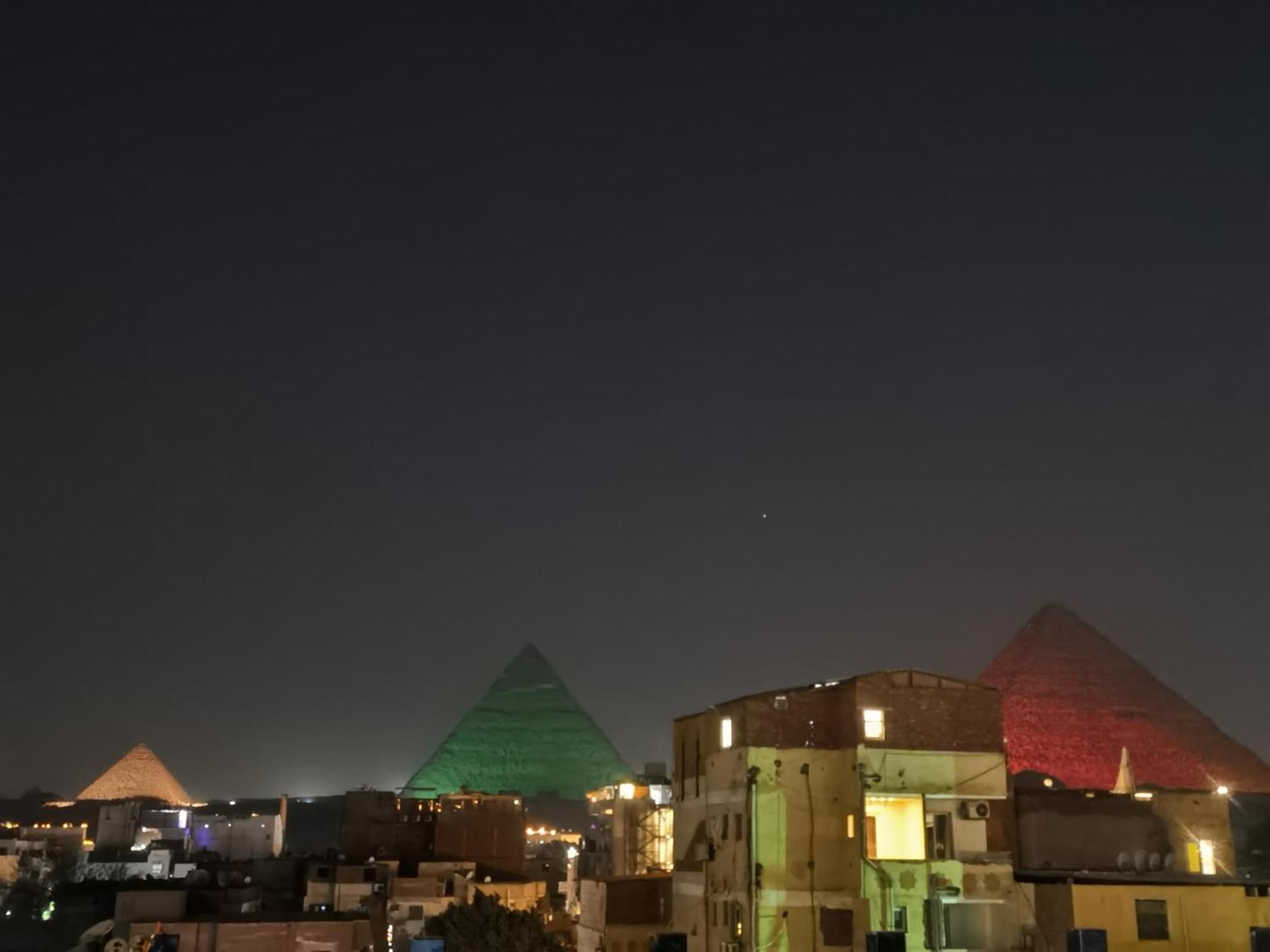 The View Pyramids Hotel Kafret el-Gabal Eksteriør bilde